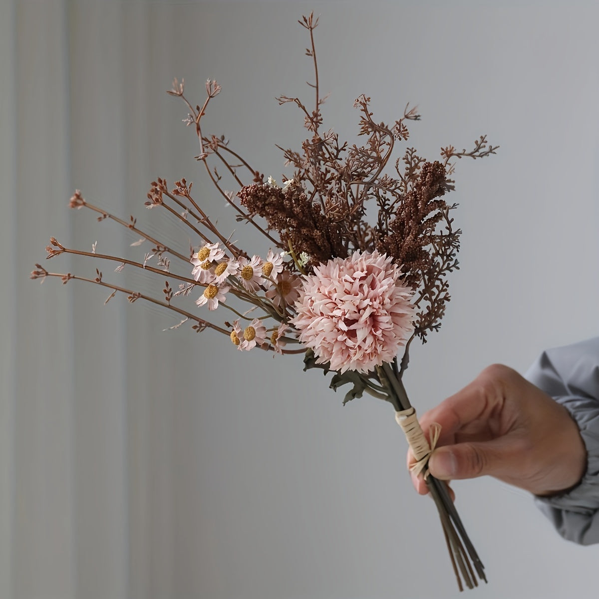 1pc Chrysanthemum bouquet, suitable for various decorations including office desktops, vases, homes, tables, engagements, and weddings.