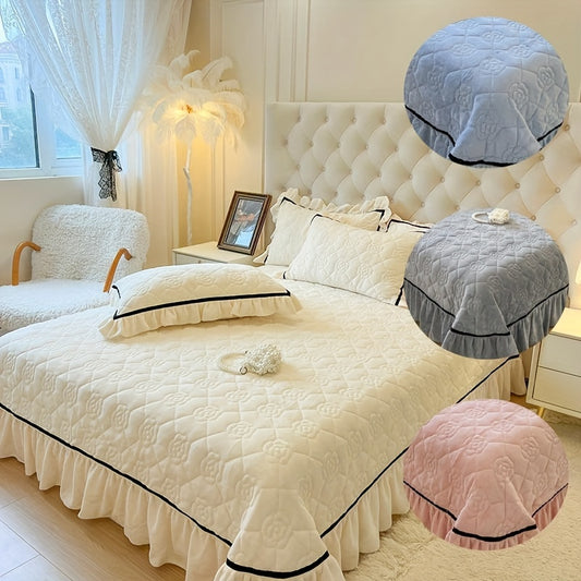 Ultra-Soft Milk Velvet Quilted Bedspread with Lace Detailing, Hypoallergenic and Breathable, Ideal for Bedroom or Guest Room. Black piping, solid color design. Pillowcases sold separately.