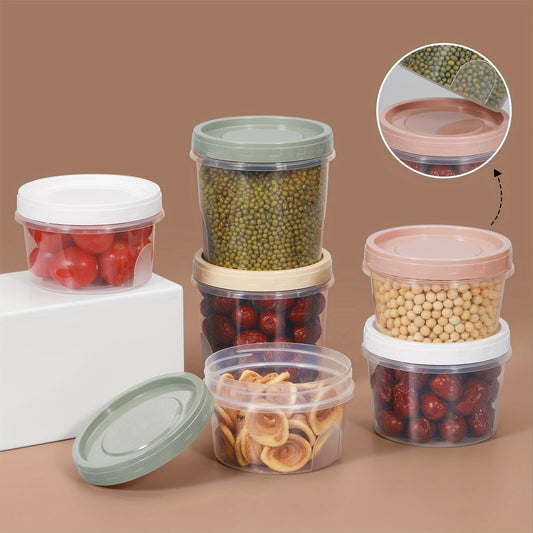 Five pieces of round plastic containers with reusable lids, ideal for storing food, snacks, and lunch. These small freezer storage jars come with screw lids and are microwave safe.