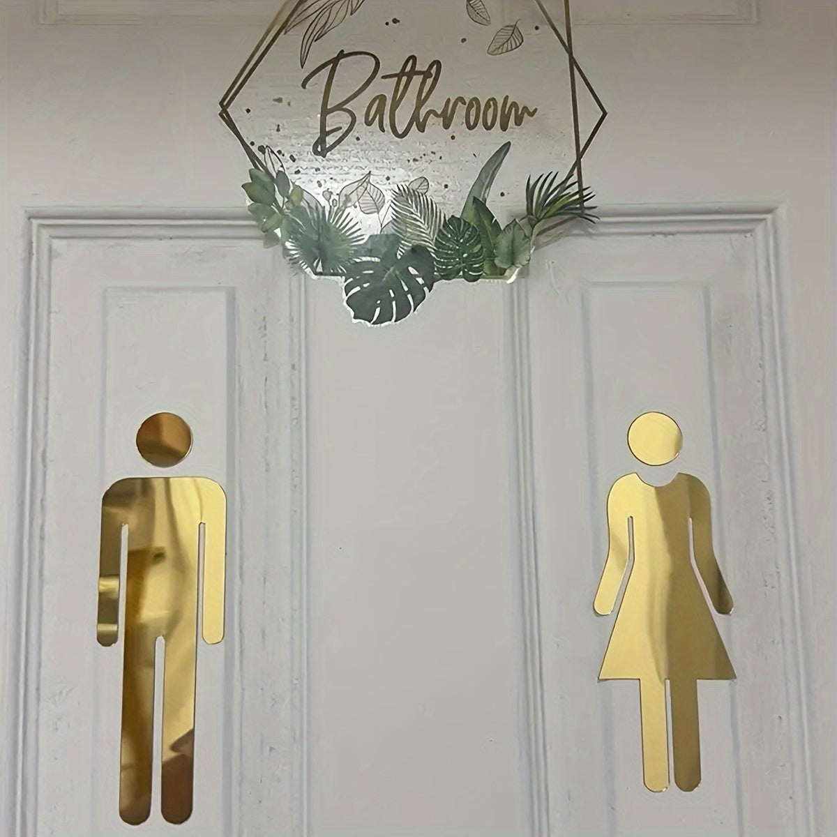 Self-adhesive bathroom signs for men and women, silvery golden tone decoration for office or business, perfect as a Christmas gift.