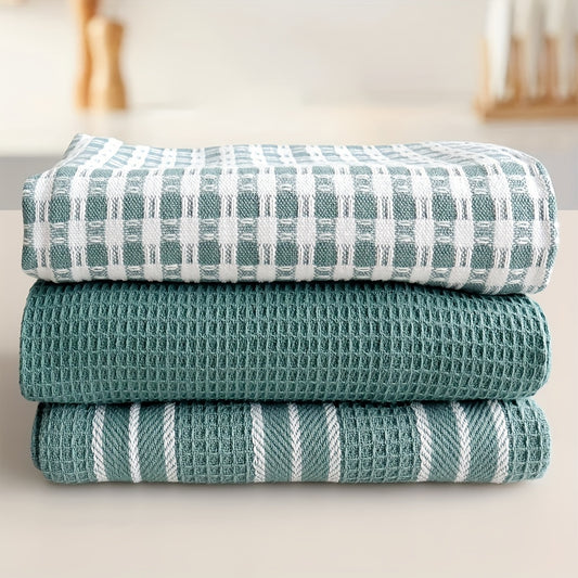 3 large kitchen towels in green, plaid, and striped waffle weave patterns. Soft and absorbent, ideal for drying, cleaning, and washing. Each towel measures 45.01x65.0 cm.