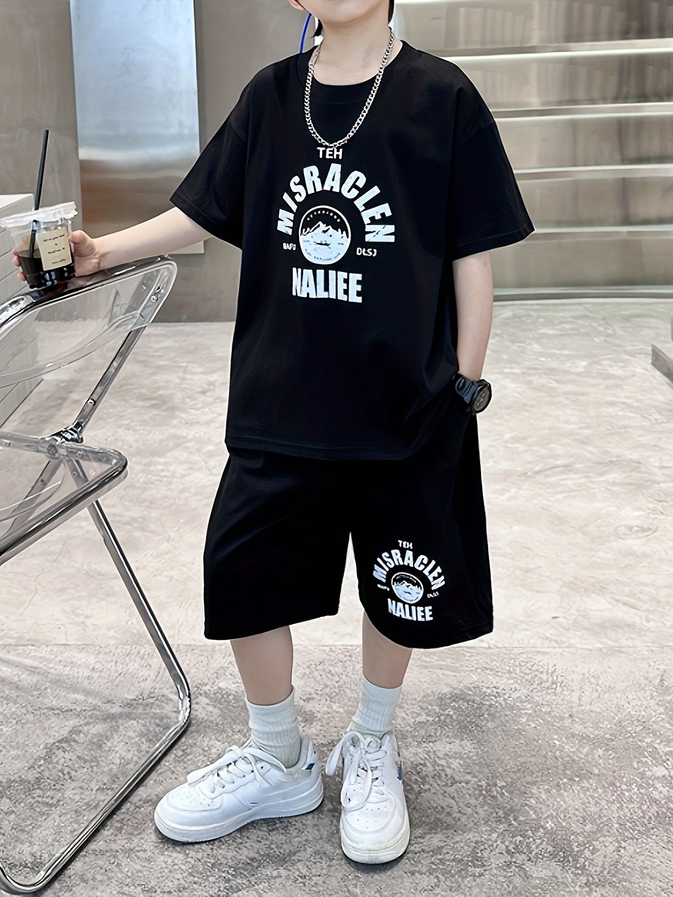 Boys' 2pcs Set: Short Sleeve T-shirt and Shorts for Medium and Large Children