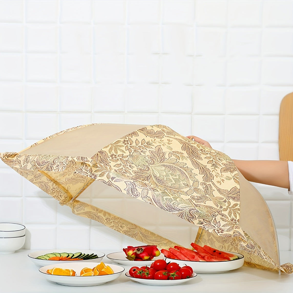 1pc Mesh Food Cover, Kitchen Dustproof, Reusable and Collapsible, for Indoor and Outdoor Use