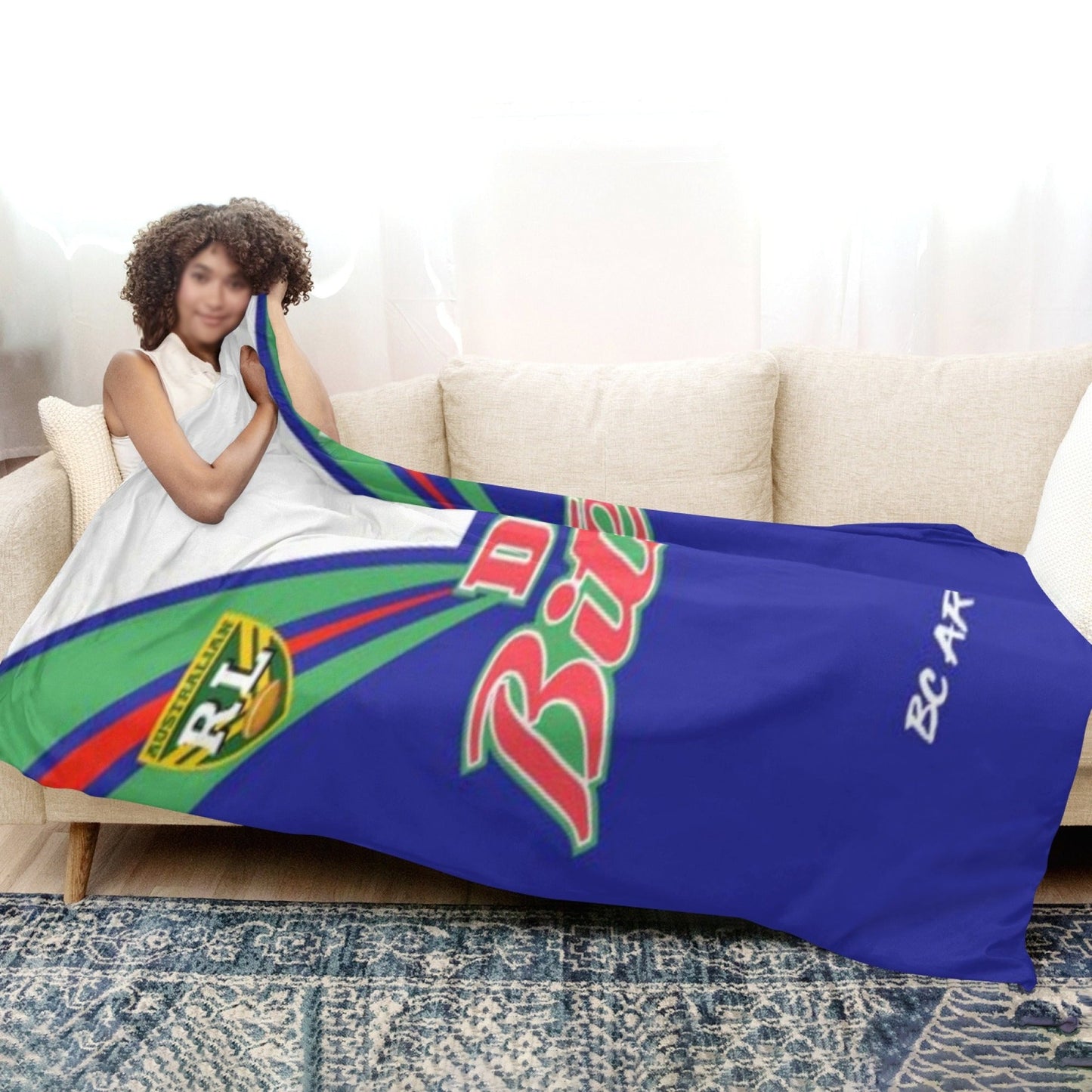 Stay warm and cozy with our ultra-soft fleece throw blanket featuring a Melbourne Storm & New Zealand Warriors inspired design. Made from durable and easy-care polyester, this blanket is perfect for all seasons. With a weight of 250-300gsm, it is ideal