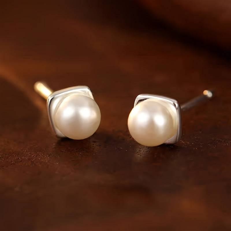 Luxurious Silvery Freshwater Pearl Earrings designed for Women, Featuring Classic Elegance and Exquisite Style, Made with Alloy, Lightweight at 1g/0.04oz, Perfect as Pearl Earrings for adding a touch of luxury to any outfit. Complete your look with these