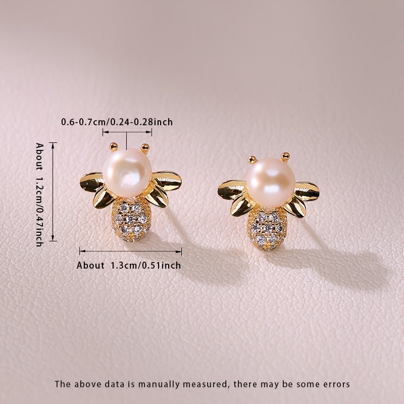 MUFAN Elegant Freshwater Pearl Earrings: A Pair of 6-7mm Round Pearls with 925 Sterling Silver Posts, Adorned with Cute Bee Design. Perfect for Daily Wear or Gifting. Natural Pearl Jewelry featuring June Birthstone, suitable for All-Season Luxury Style.