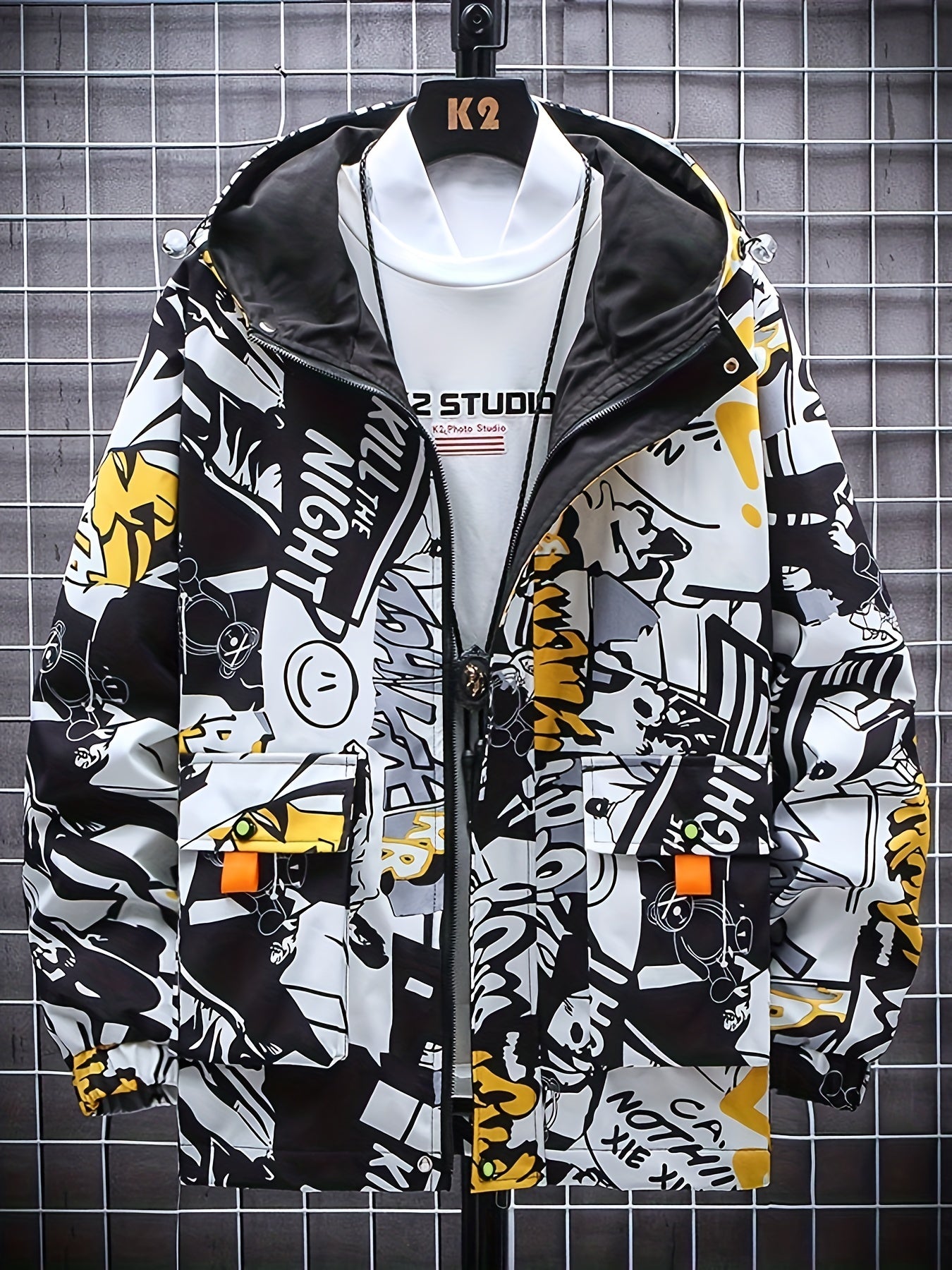 Popular graffiti windbreaker jacket for men in spring and autumn, versatile for men and women.