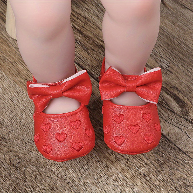 Baby girl sandals for spring and autumn, princess flat shoes for toddlers.