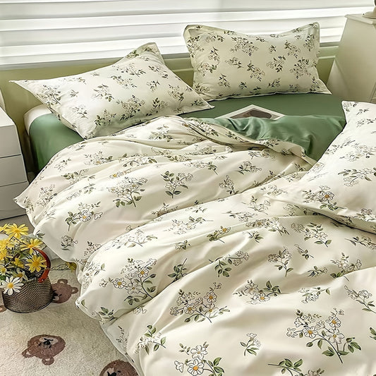 Get yourself a set of 3 fresh duvet covers with a pastoral style floral print. This soft and comfortable bedding set includes 1 duvet cover and 2 pillowcases, perfect for your bedroom, guest room, or dorm. Please note that this set does not include the