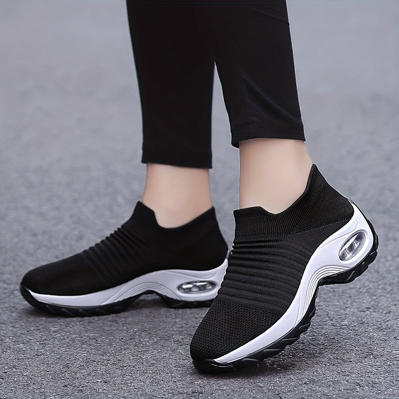 Air cushion running shoes with mesh and breathable fabric, shock absorption, wear resistance, non-slip, versatile outdoor sneakers.