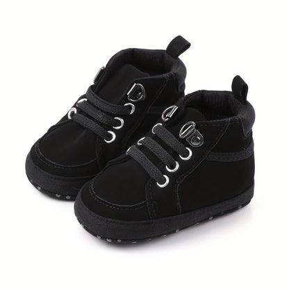 Boots for boys and girls, soft bottom first step shoes, neutral style, for newborns up to 18 months.