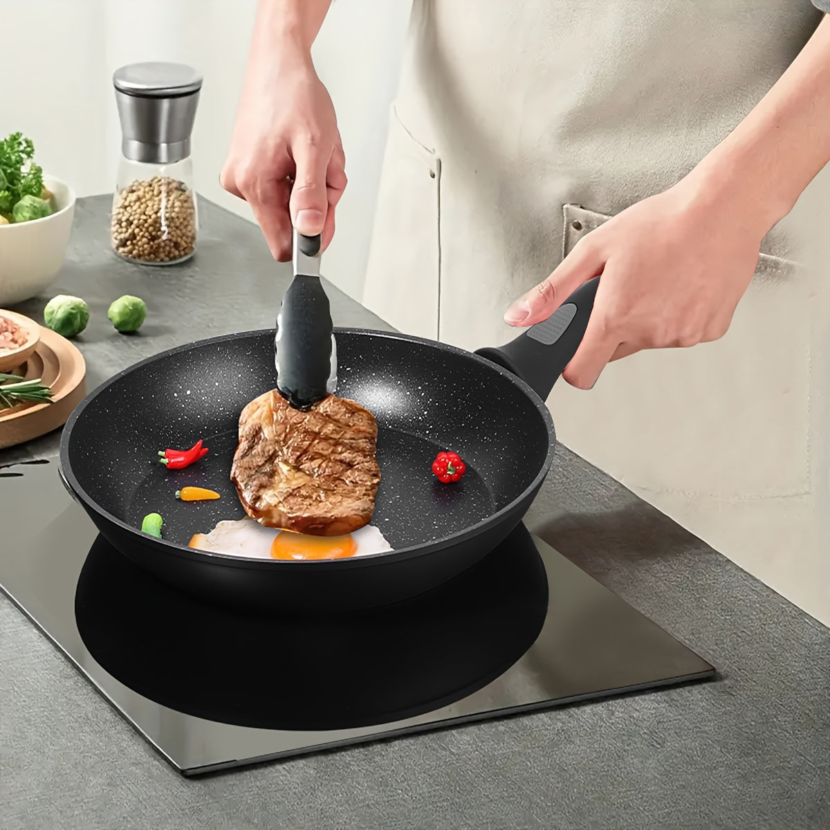 Non-Stick Frying Pan with Cast Iron Skillet and Marble Coating - Ideal for Induction and Gas Stoves, Low Smoke Production, Perfect for Pancake Cooking - Great Kitchen Gift