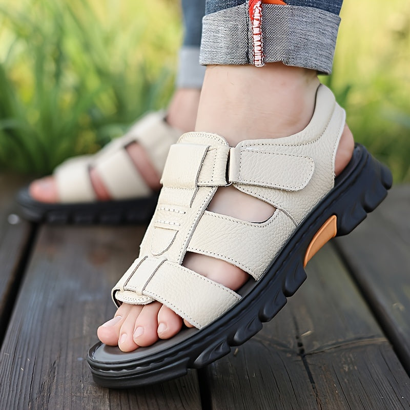 Men's casual and comfortable summer hiking sandals for daily and outdoor use.