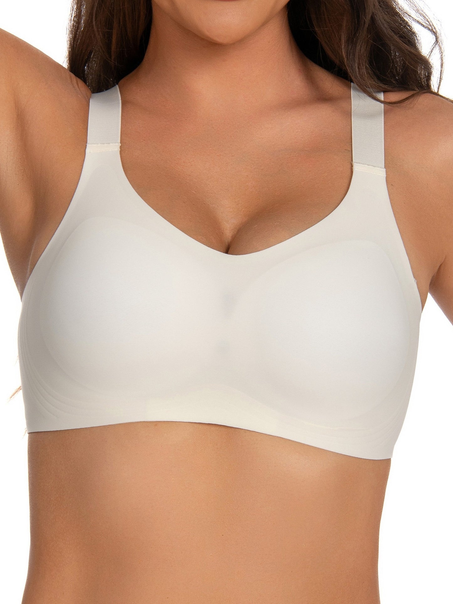 Comfortable full-coverage wireless bra for women, made of a simple solid material, breathable and comfy.