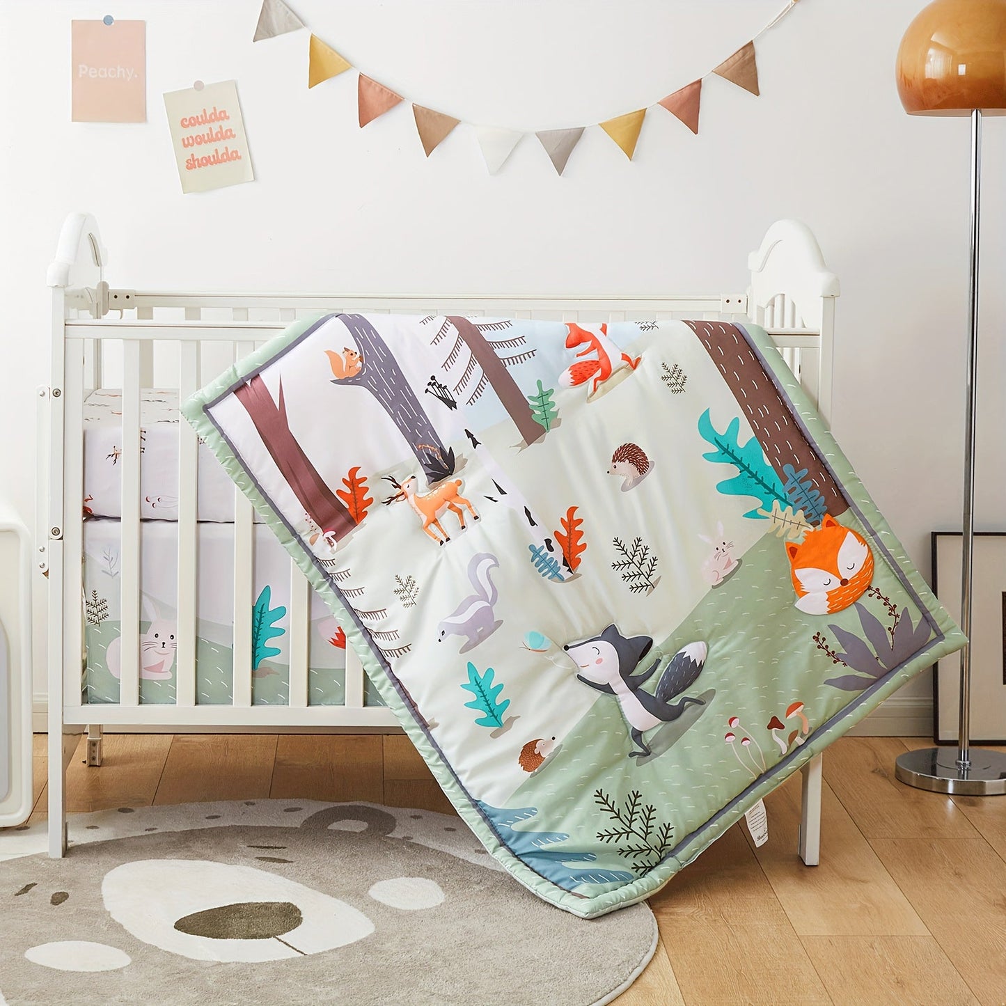 BEEWEED Woodland Animals Print Crib Quilt - Perfect for Kids' Nursery, Made with Breathable Polyester Fiber, Suitable for All Seasons, Ultra Cozy and Gentle on Skin. Great for Kindergarten Bedroom Decoration and Christmas Gift.