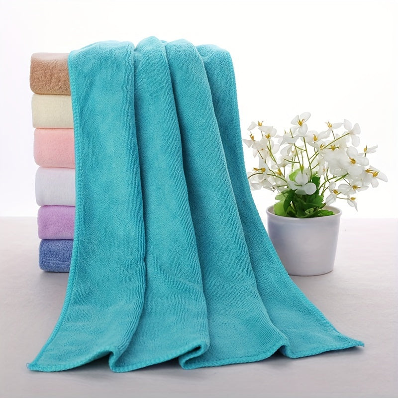 1 Microfiber Bath Towel, 70x140 cm, Super absorbent & soft with geometric pattern in modern space theme. Knit fabric, 400gsm, machine washable. Ideal for body wrapping, swimming, beauty salons, and wash cloths.