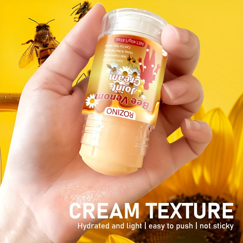 Lightweight and non-greasy Bee Venom Care Cream with natural plant extracts for strong hydration. Easy to absorb, moisturizing with a touch, and portable for convenient use.