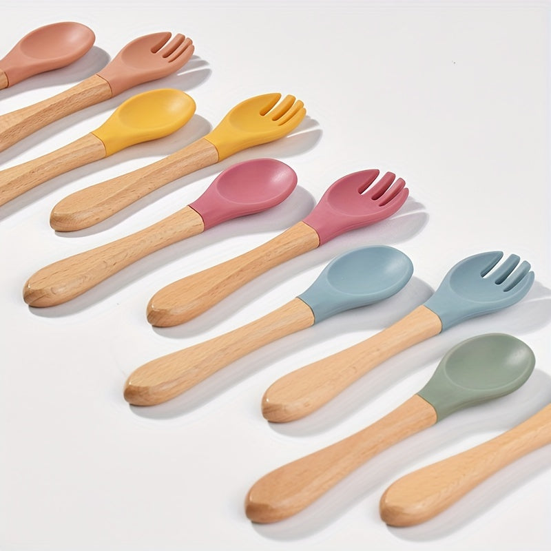 Food grade silicone spoon with a wooden handle fork and spoon set for feeding training, Includes 2 pieces of tableware designed for complementary foods.