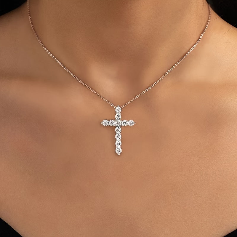 1.1 Carat Cross Moissanite Necklace in 925 Sterling Silver - A Versatile and Classic Fashion Trend for Men and Women. Ideal for Daily Wear, Dating, and Party Jewelry. Comes in a Gift Box and weighs 3.5g.