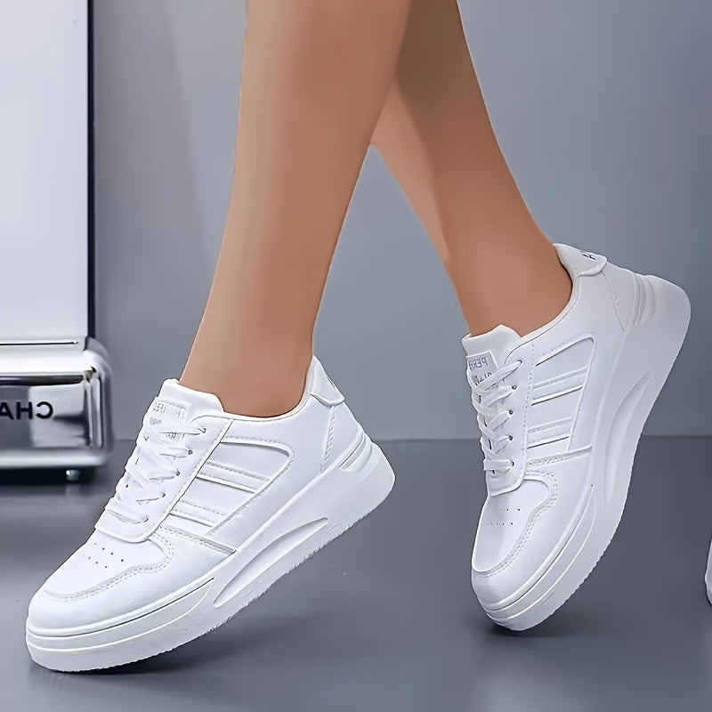 Versatile low-top white sneakers for women in holiday, plus size