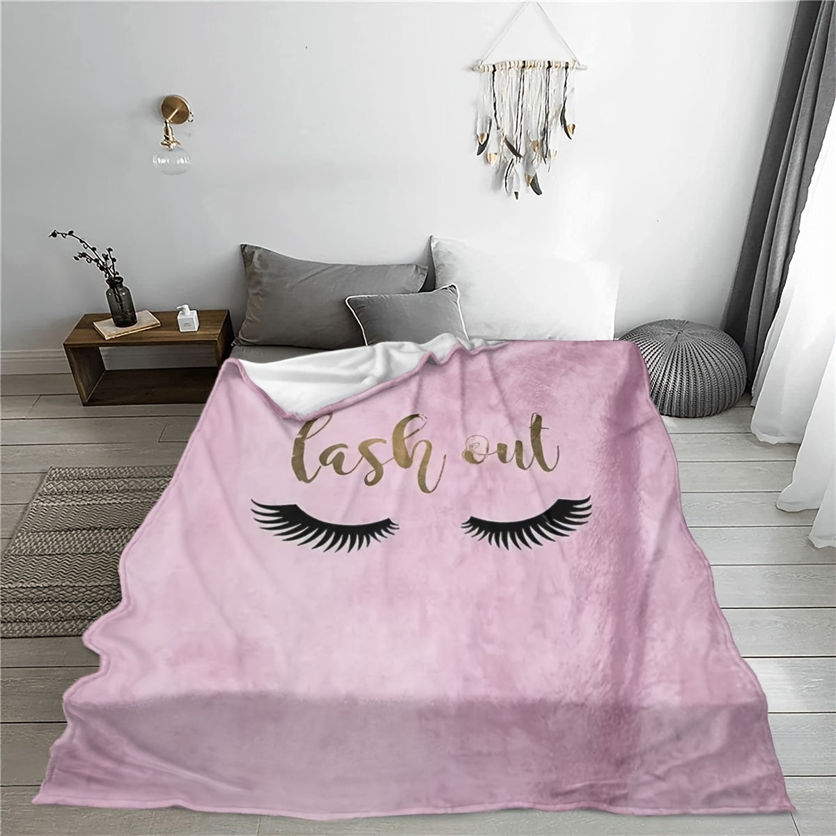 Soft and Cozy Pink Flannel Throw Blanket with Eyelash Print - Ideal Present for Girls, Women, Moms, and Aunts | Versatile for Bed, Sofa, or Chair | All-Season Comfortable Knit Blend