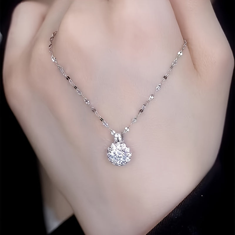 [Bestseller] Stunning Vintage Heart-Shaped Pendant Necklace with 2 Carat Moissanite and Shimmering Synthetic Crystals - Made of Elegant Alloy, Ideal for Valentine's Day, Everyday Wear & Gifting, Timeless Elegance for All Seasons, Exquisite Women's Jewelry