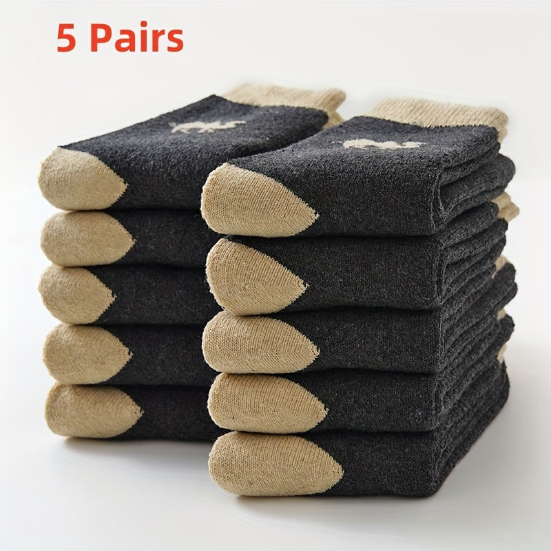 5 pairs of men's comfortable camel pattern thermal crew socks made from a cotton blend knit fabric with polyester and elastane for warmth and comfort.