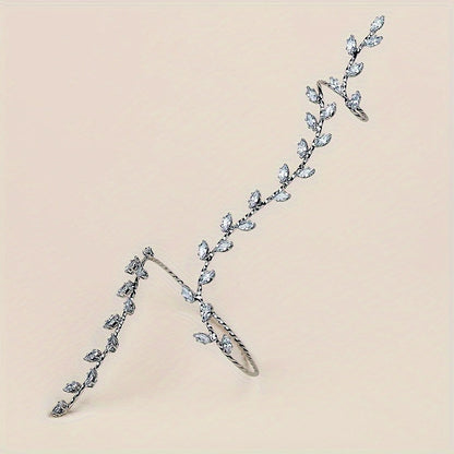 Trendy Water Diamond Finger Bracelet with Connected Design, Stylish and Versatile in Fashion