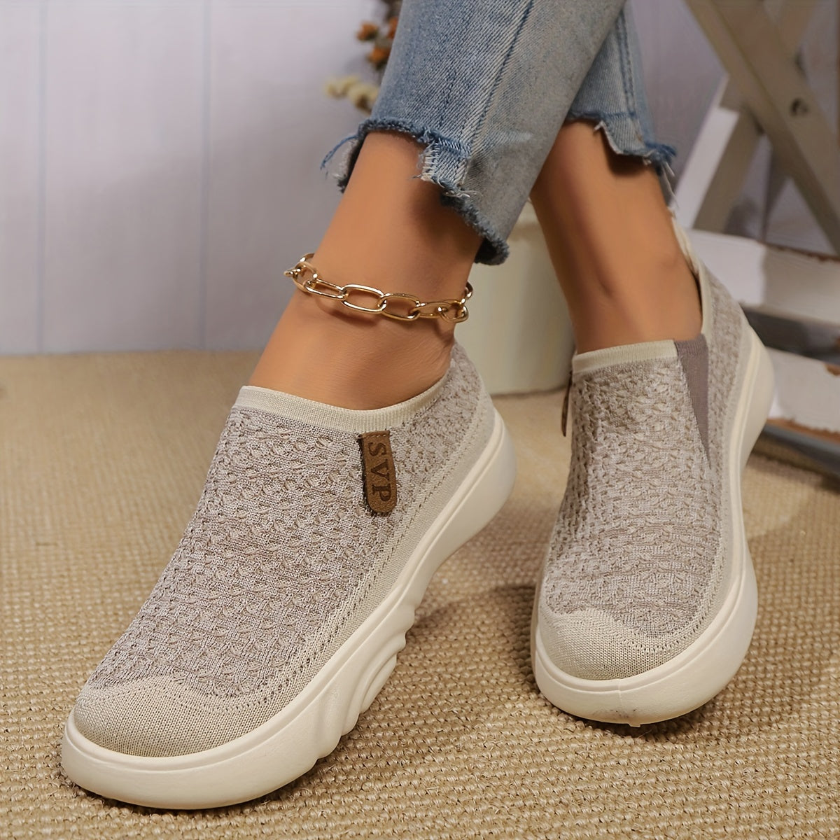 Breathable knit slip-on sneakers for women – lightweight, casual, non-slip thick sole shoes for all seasons.