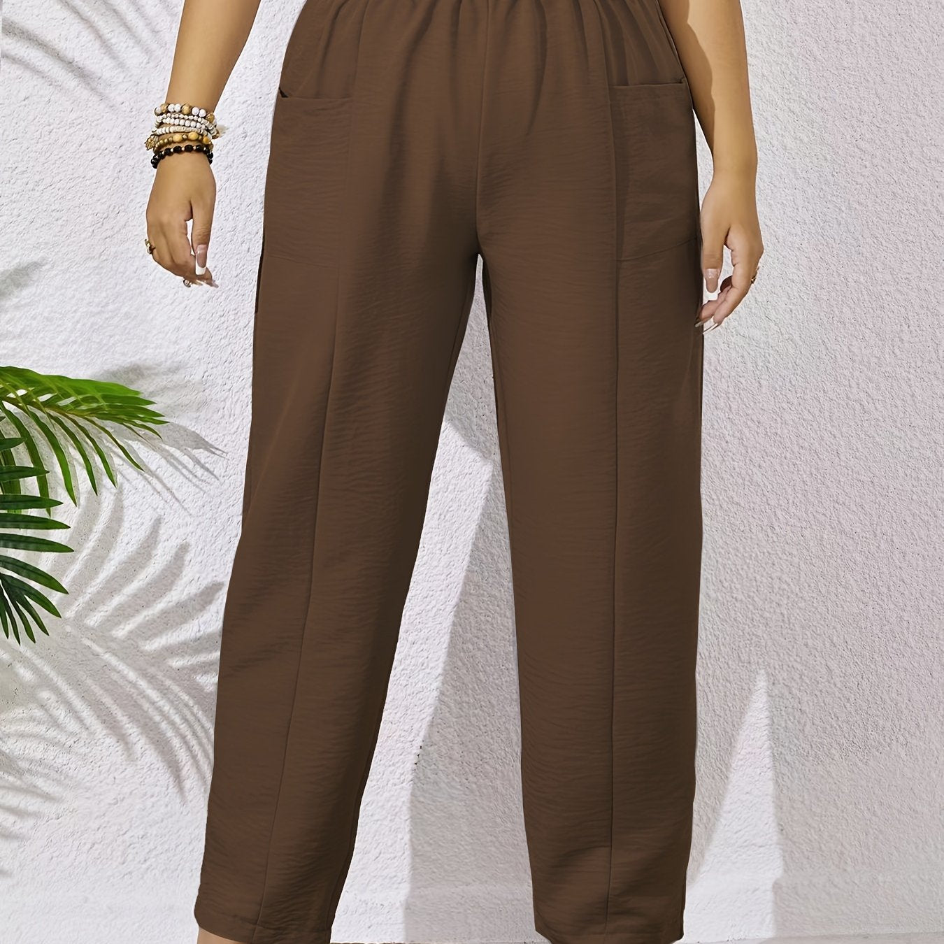 Women's straight leg trousers made of 95% polyester and 5% spandex. Non-stretch solid color with pockets, suitable for all seasons. Comfortable fit with a weight of 160g/m².