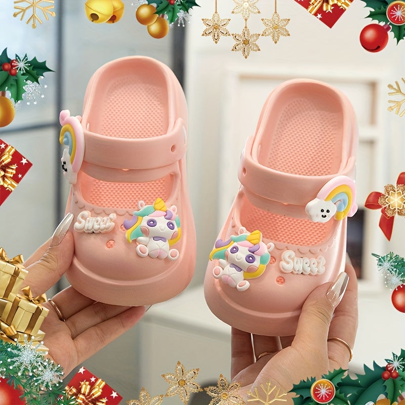 Girls' cartoon clogs in pink and white with charms, suitable for all seasons, indoor/outdoor use.