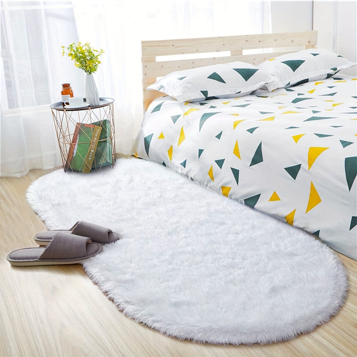 Plush Light Gray Bedroom Mat - Luxurious, Soft, and Easy to Care for with Non-Slip Backing, Perfect for Cozy Home Decor