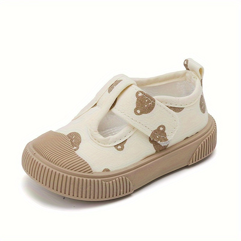 Boys' casual bear sneakers, breathable and non-slip for year-round wear.