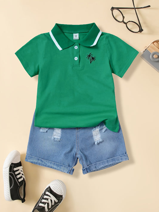 Boys' casual t-shirt with coconut tree design, made of polyester blend with medium stretch. This short sleeve top features a lapel collar and button detail, perfect for weekends. Suitable