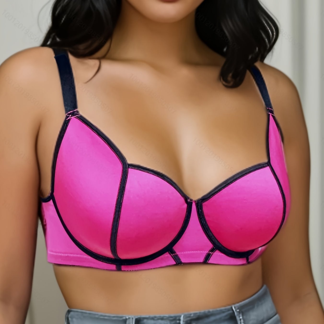 Women's plus size underwire bra in elegant solid color knit fabric, made of 72% polyamide and 28% elastane, collarless, no padding push-up bra with medium stretch.