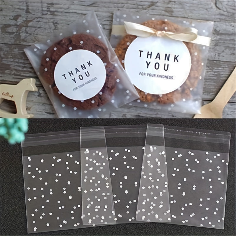 100 pieces of frosted self-adhesive bags with white dots designed for wrapping cakes, chocolates, candies, snacks, and other treats. These clear plastic treat bags can also be used as goodie bags, goody bags, and gift pouches for party supplies.