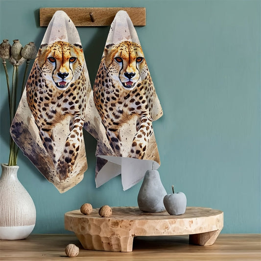 Update your kitchen decor with these 2 ultra soft towels featuring a majestic cheetah watercolor design. They are highly absorbent and quick-drying, making them perfect for drying dishes. Machine washable and measuring 40.64x60.96 cm, these towels are