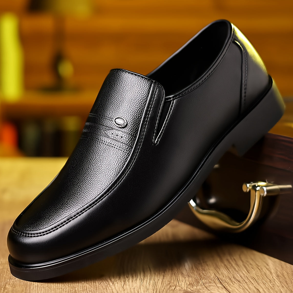 Men's classic loafers for business travel.