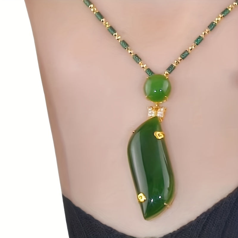 Stylish Green Bamboo Pendant Necklace for Women - Golden-Tone Alloy Chain with Resin Detailing, Collarbone Jewelry, Fashion Accessory | Elegant Decorative Beads