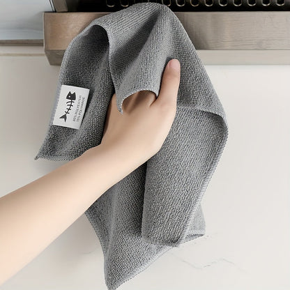 50-piece set of modern super absorbent polyester cleaning cloths, featuring knit fabric square towels for versatile household cleaning. These quick-dry towels with a space theme design are ideal for use in the kitchen, bathroom, car, and outdoors. Each