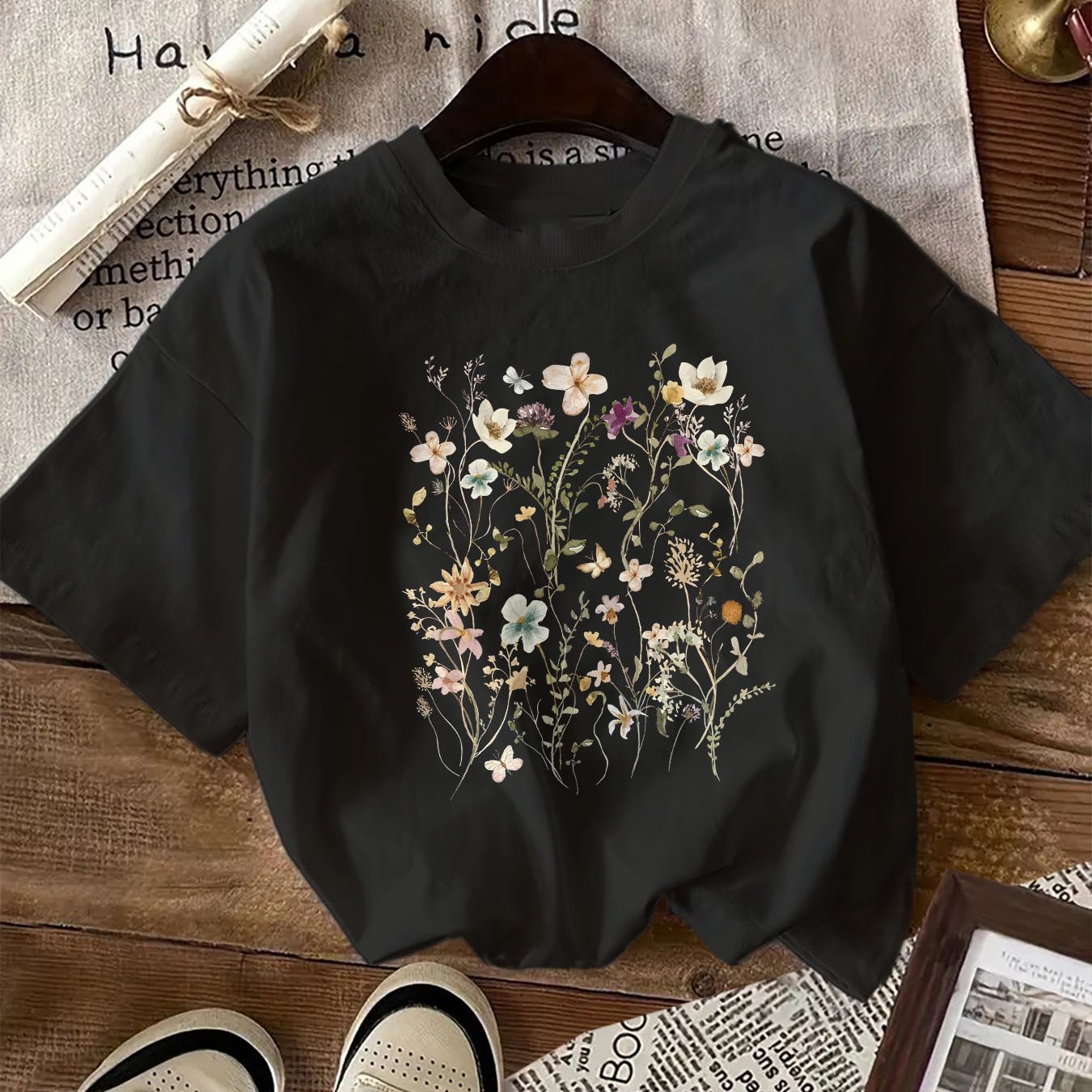 Women's Floral Print T-Shirt - Crew Neck, Short Sleeve, machine washable, suitable for all seasons