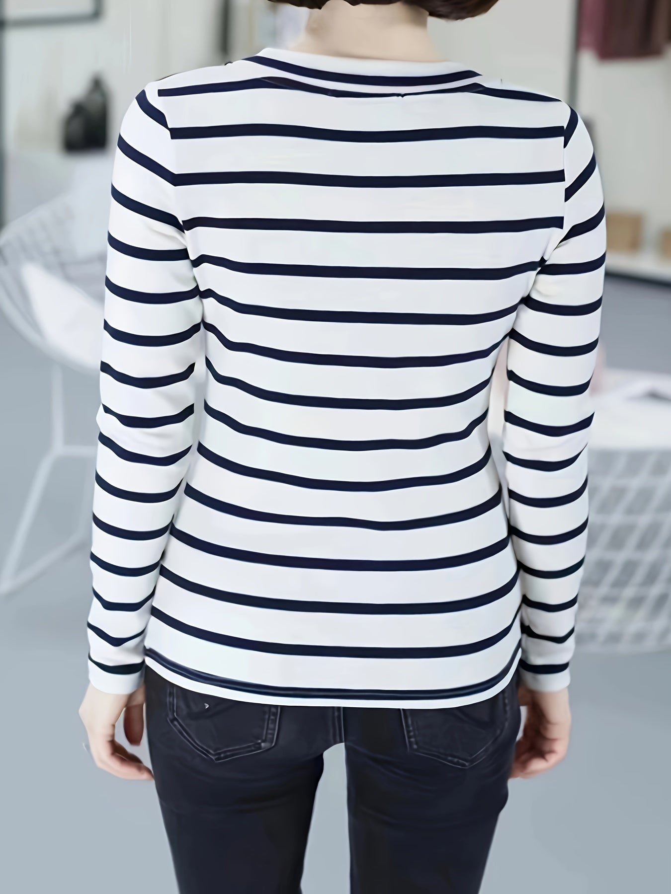 Striped V Neck Long Sleeve T-Shirt for Women, Ideal for Spring and Fall