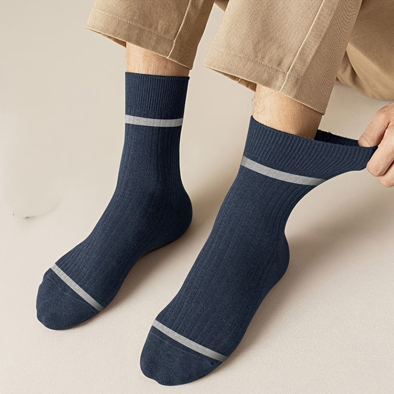 5 pairs of men's solid color compression anklet socks for sports and casual wear. Breathable, moisture-wicking, and anti-odor.