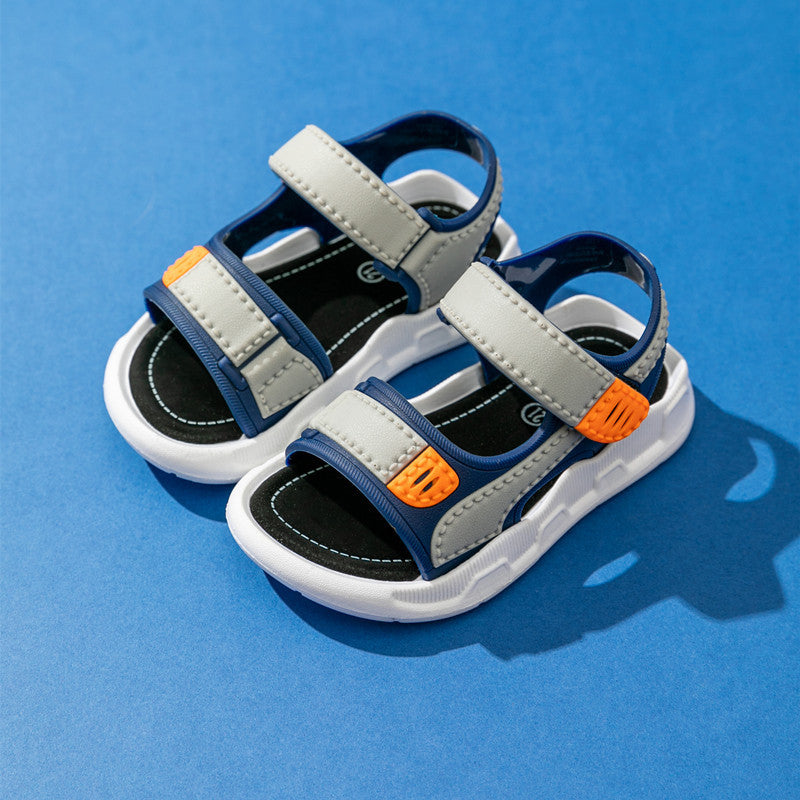 Boys' stylish sandals - perfect for indoor and outdoor wear, with breathable and comfortable soles for summer.