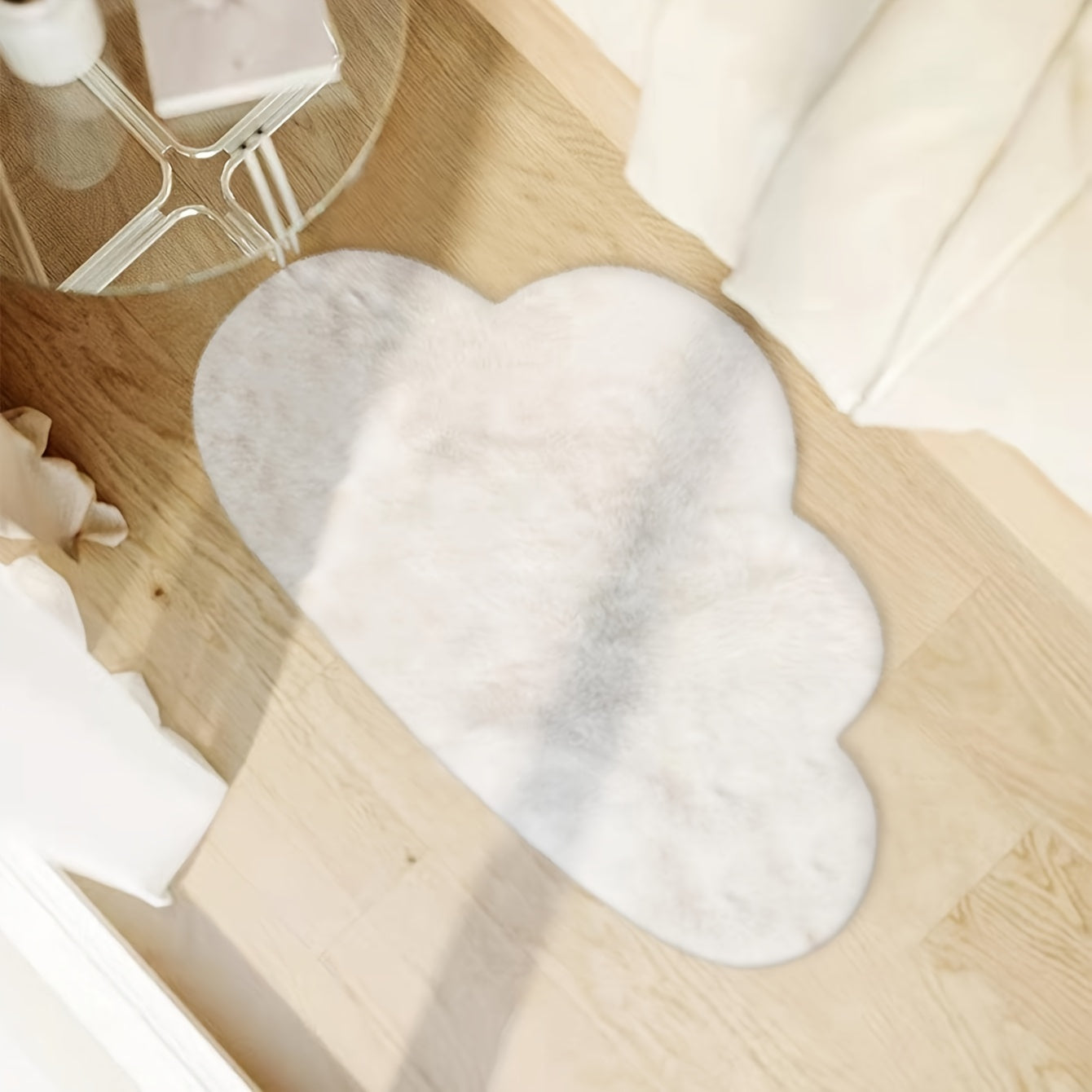 White Cloud Shaped Rug, Minimalistic Style Throw Carpet, Lightweight and Machine Washable Floor Mat, Perfect for Home Decor, Bedroom Accessory, Spring Gift