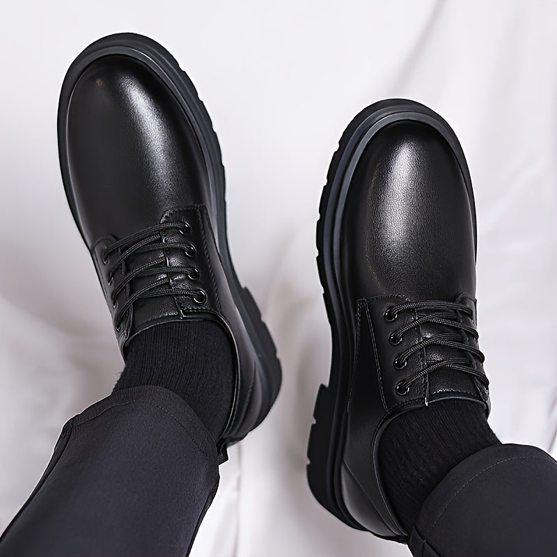 Men's versatile lace-up shoes with non-slip soles - stylish for casual and business wear, suitable for all seasons.