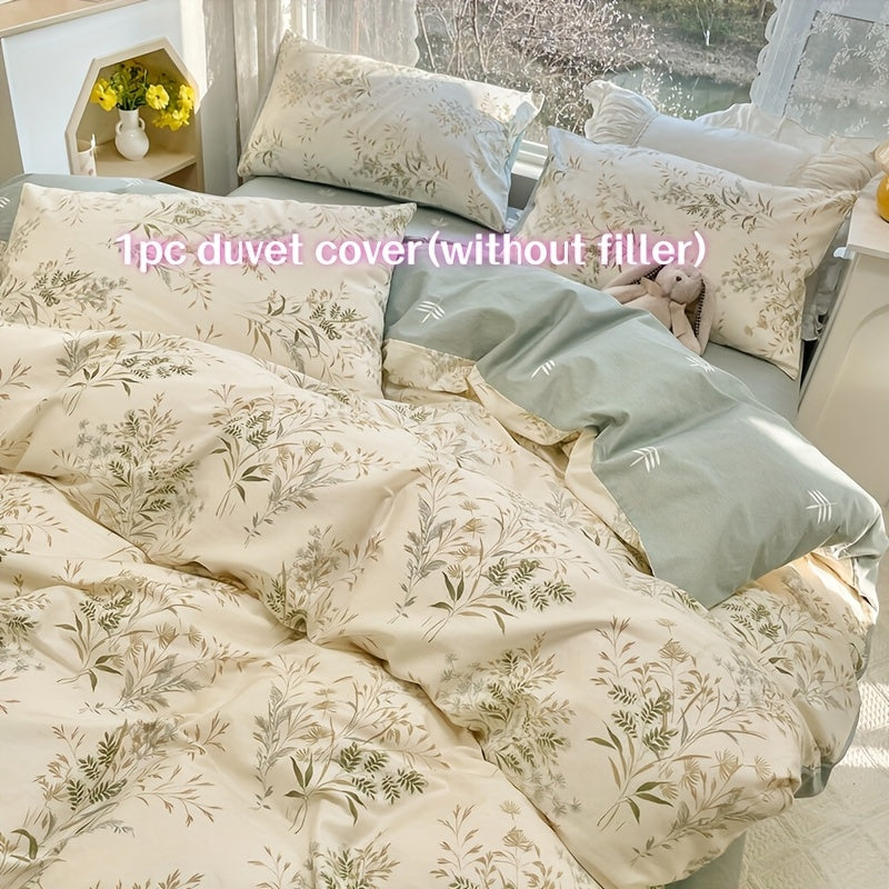 Polyester tropical floral duvet cover with hypoallergenic, breathable, machine washable properties. Features zipper closure and woven construction for all-season comfort in the bedroom.