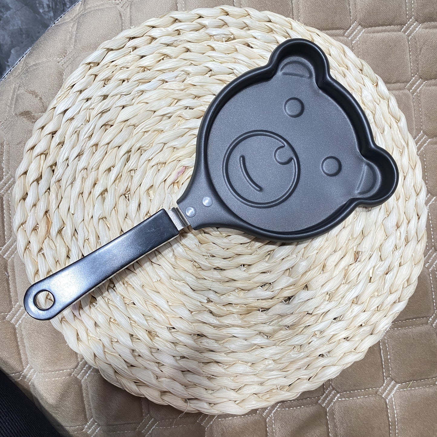 Hand Wash Only - Cute Cartoon Bear Design Non-Stick Cast Iron Mini Breakfast Skillet, Ideal for Eggs & Pancakes