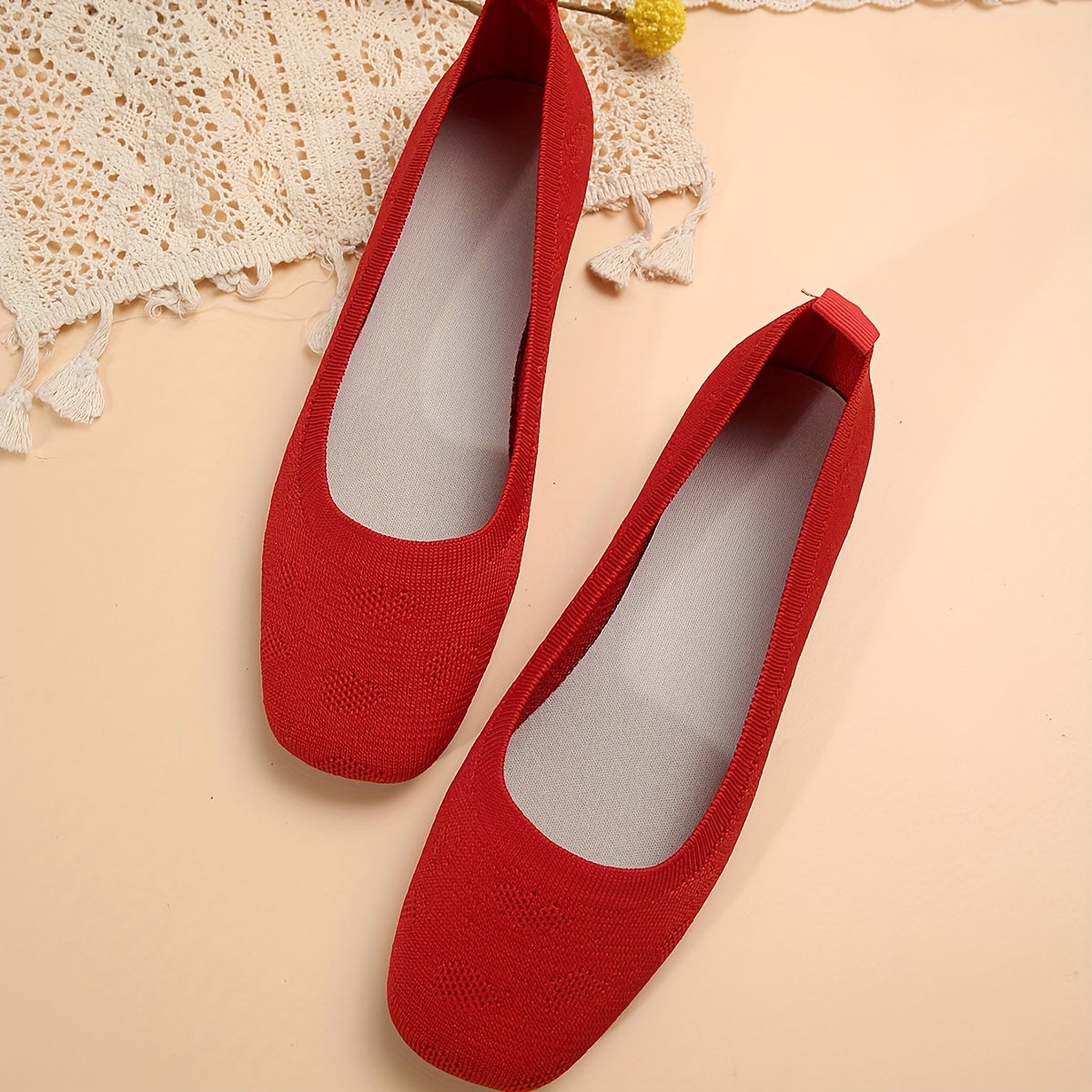 Women's Solid Color Knitted Flats with Lightweight Soft Sole, Ideal for Daily Wear.