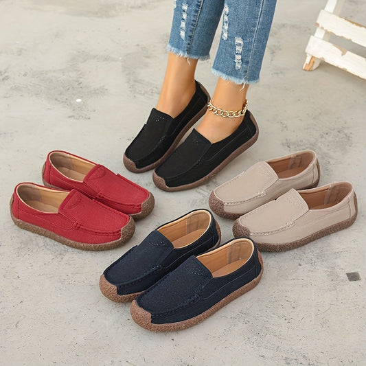 Lightweight slip-on flats for women with soft sole, suitable for all seasons.